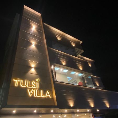 دهرادون Hotel Tulsi Villa المظهر الخارجي الصورة